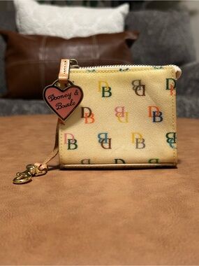 VTG Dooney & Bourke Multicolor DB Wallet White Rainbow Zip Heart Charm Y2K Rare